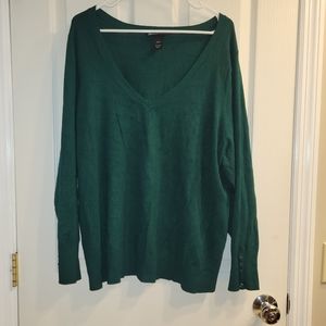 Lane Bryant v neck 26/28 green sweater with button detail on cuff